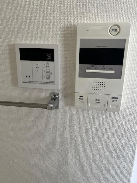 1DK Apartment for Rent in Nishinari, Osaka - Near Kishinosato-Tamade Station - Thumbnail 3