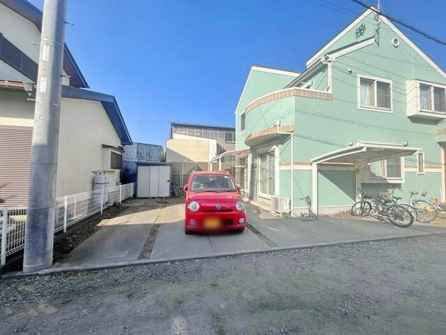 Renovated 4-Bedroom House in Sagamihara with Solar Power - Thumbnail 2