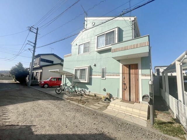 Renovated 4-Bedroom House in Sagamihara with Solar Power - Image 1