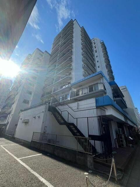 2SLDK Apartment for Sale Near Hachioji Station, Tokyo - Thumbnail 2