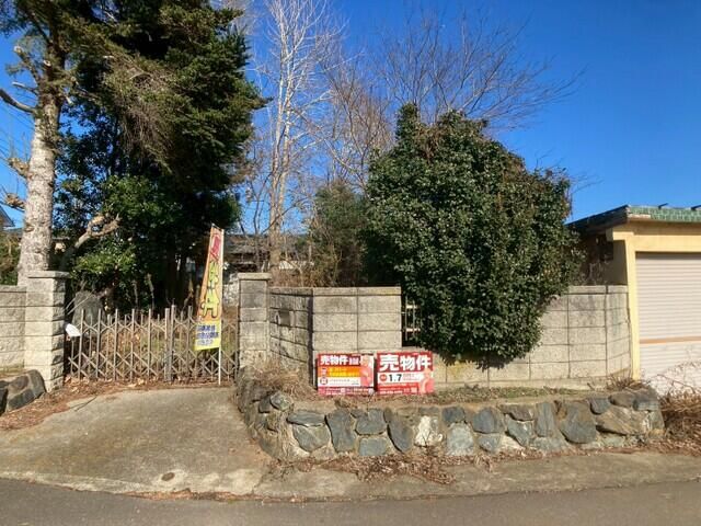 Compact 1DK House on Large 407sqm Lot in Inashiki, Ibaraki - Thumbnail 3