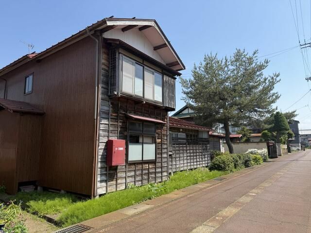 Used 11DK House in Ojiya City, Niigata - 500,000 Yen - Thumbnail 2