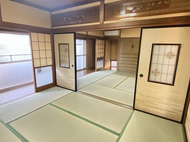 Renovated 5DK House in Ami, Ibaraki - 109 sqm - Thumbnail 4