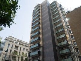 New 2LDK Apartment in Azabudai, Minato with Tokyo Tower Views - Thumbnail 2