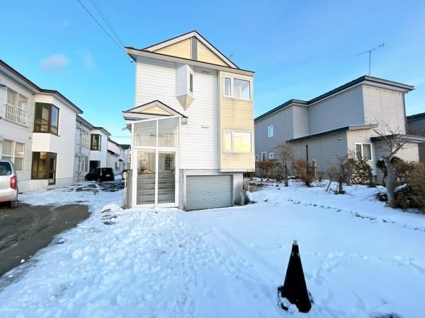 Renovated 4LDK House in Obihiro, Hokkaido with Garden & Parking - Thumbnail 3