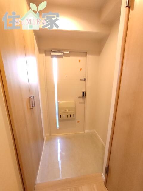 Renovated 3LDK Apartment Near Yae no Sato Station, Higashi-Osaka - Image 1
