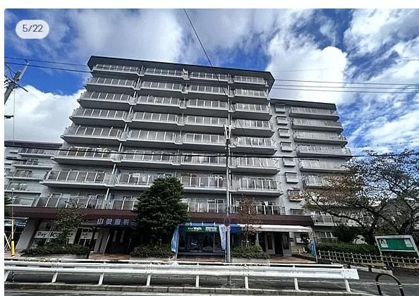 Renovated 3LDK Apartment for Sale near JR Sojiji Station, Ibaraki - Thumbnail 2