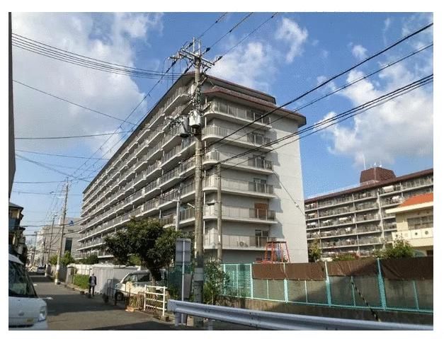 Renovated 3LDK Apartment for Sale near JR Sojiji Station, Ibaraki - Thumbnail 3