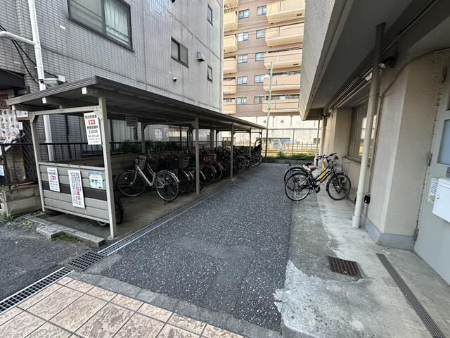Renovated 1LDK Apartment for Sale in Higashimurayama, Tokyo - Thumbnail 4
