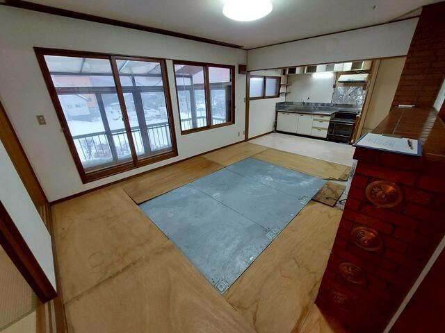 4LDK House with Basement on Large Plot in Otaru, Hokkaido - Thumbnail 3