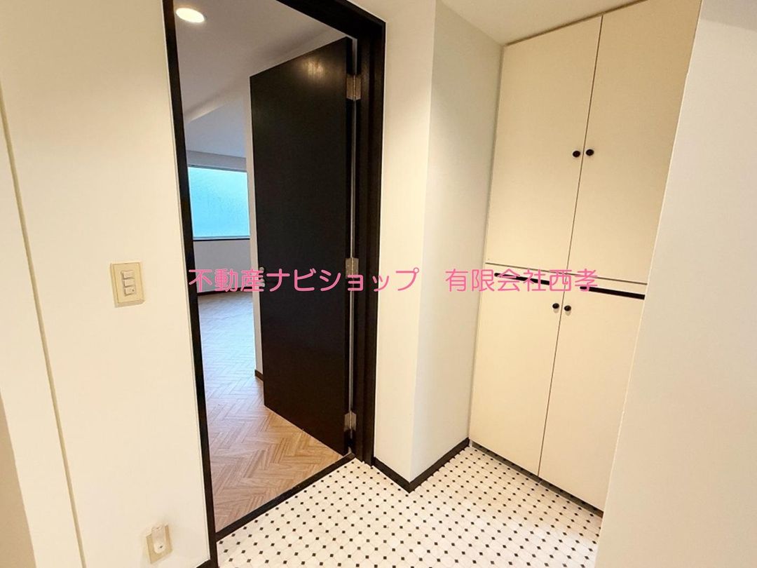 3LDK Steel-Frame House in Central Takamatsu, Kagawa - Thumbnail 3