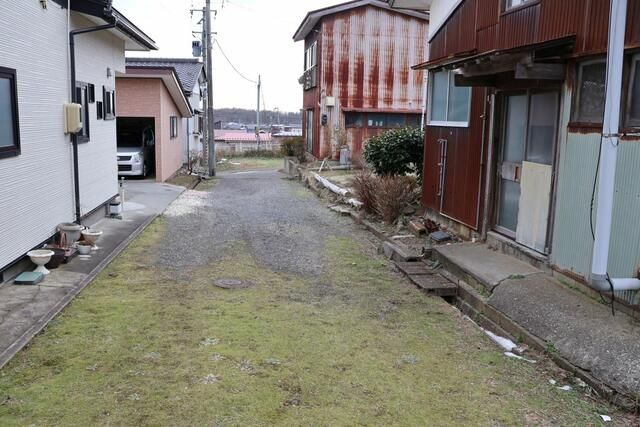 5DK Detached House for Rent with Garden in Yurihonjo, Akita - Thumbnail 3