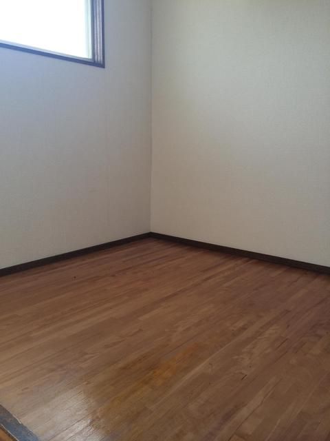 1K Apartment for Rent in Moroyama, Saitama - No Deposit, Pet Consult - Thumbnail 4
