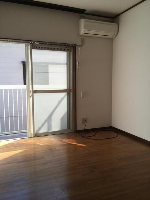1K Apartment for Rent in Moroyama, Saitama - No Deposit, Pet Consult - Thumbnail 2