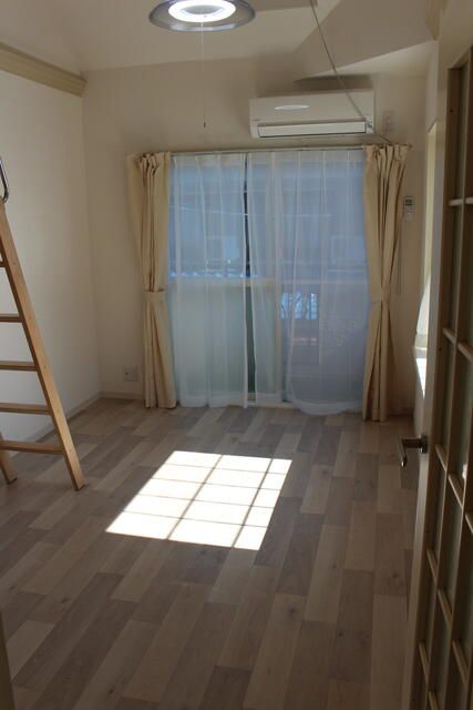 Renovated 1K Apartment near Kintetsu Yagi Station, Kashihara - Thumbnail 4