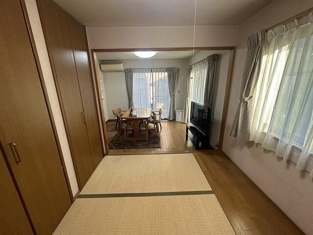 7SLDK Family Home in Ichinomiya, Aichi | 3-Story House for Sale - Thumbnail 4