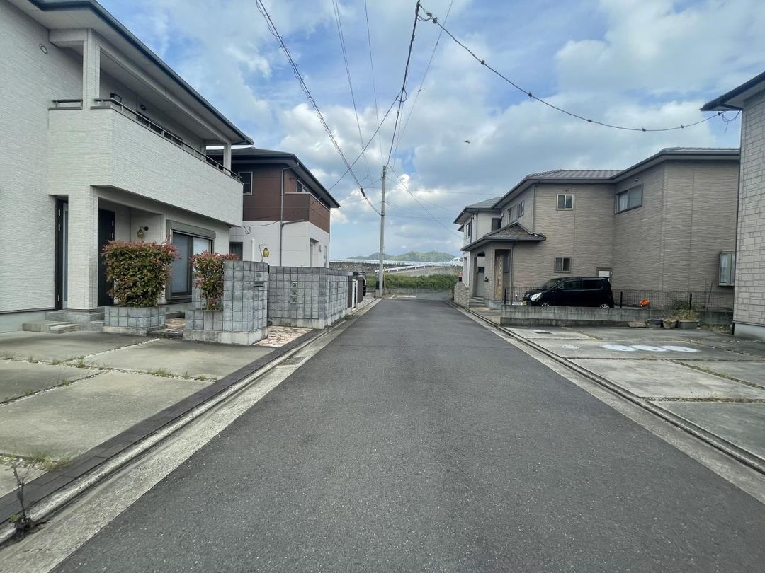 4LDK Detached House for Sale in Takamatsu, Kagawa - 105.68 sqm - Thumbnail 2