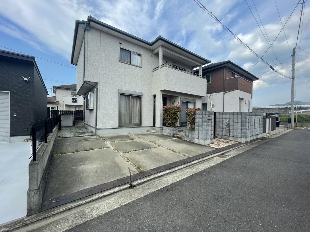 4LDK Detached House for Sale in Takamatsu, Kagawa - 105.68 sqm - Thumbnail 3