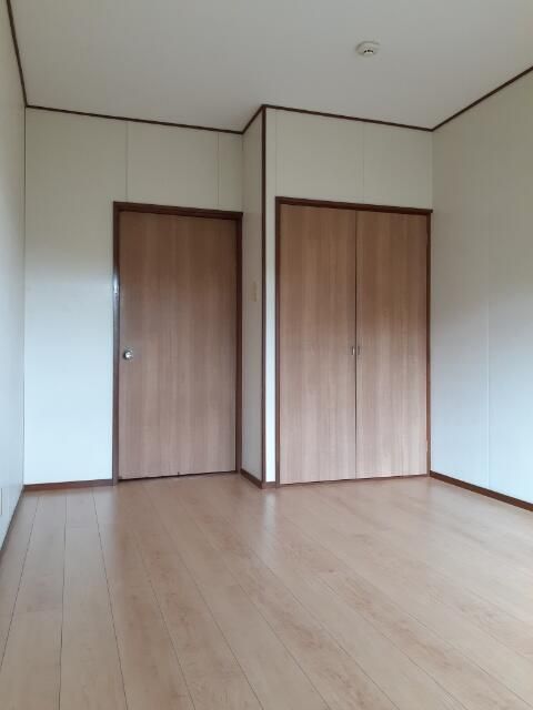 1K Apartment for Rent in Shimizu-cho, Fukushima City - Thumbnail 2
