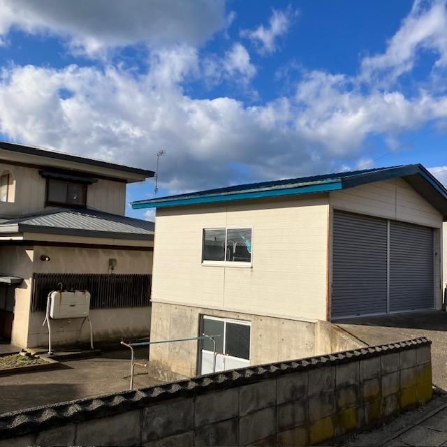 8DK House with Farmland in Ajigasawa, Aomori | 150万円 - Thumbnail 2