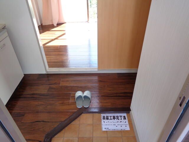 1K Apartment near Takinodaira Station, Tondabayashi - Free Wi-Fi - Thumbnail 3