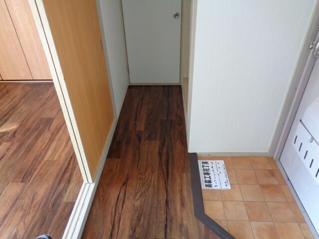 1K Apartment near Takinodaira Station, Tondabayashi - Free Wi-Fi - Thumbnail 4