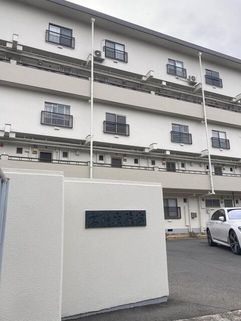 Renovated 3LDK Apartment for Sale in Akashi, Hyogo - Thumbnail 2