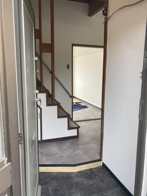 Renovated 3LDK Apartment for Sale in Akashi, Hyogo - Thumbnail 3