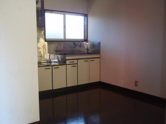 2K Apartment for Rent in Yaita, Tochigi - 25,000 Yen - Thumbnail 3