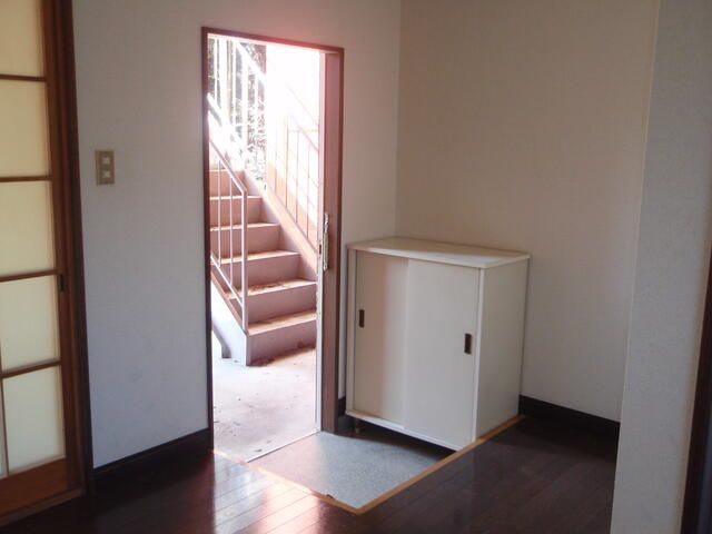 2K Apartment for Rent in Yaita, Tochigi - 25,000 Yen - Thumbnail 2