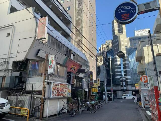 1DK Investment Apartment for Sale in Shinjuku, Tokyo - Thumbnail 3
