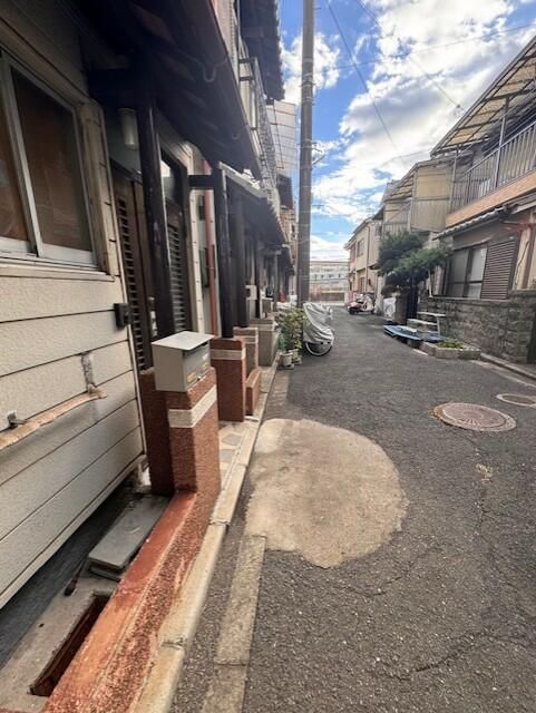 2LDK Terrace House for Sale in Higashiosaka, Osaka - 380万円 - Thumbnail 3
