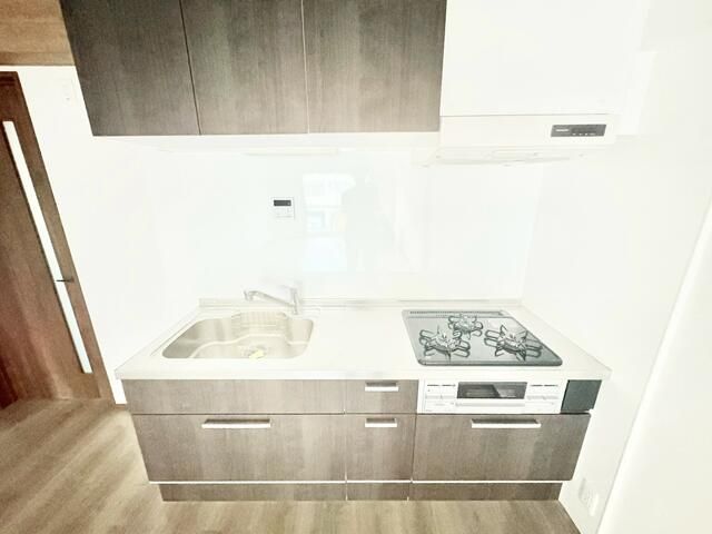 Renovated 2LDK Apartment for Sale in Akiruno, Tokyo - Thumbnail 3