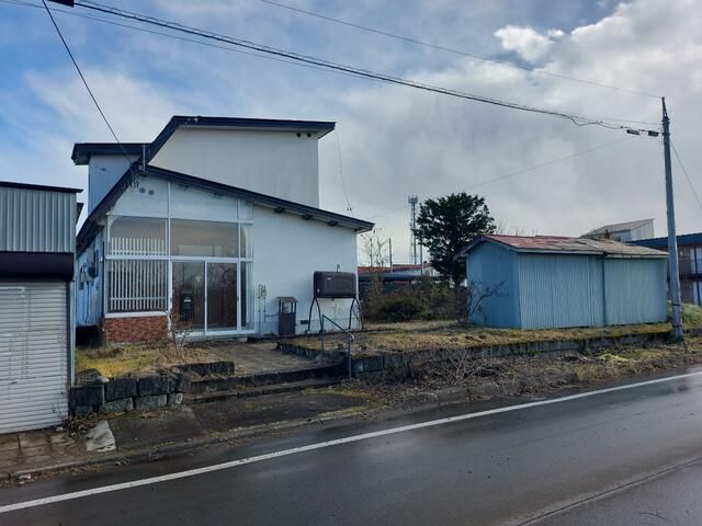 4LDK House on 200 Tsubo Land in Nakasatsunai Hokkaido for 3M Yen - Thumbnail 2