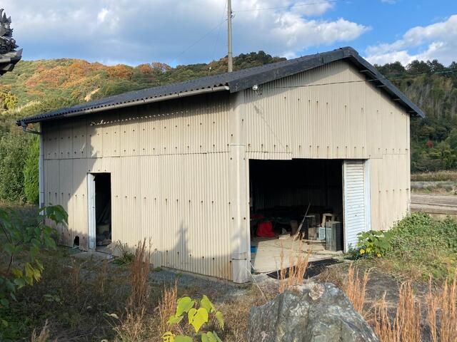 8DK Detached House for Sale in Saijo, Ehime - 220m² - Thumbnail 3