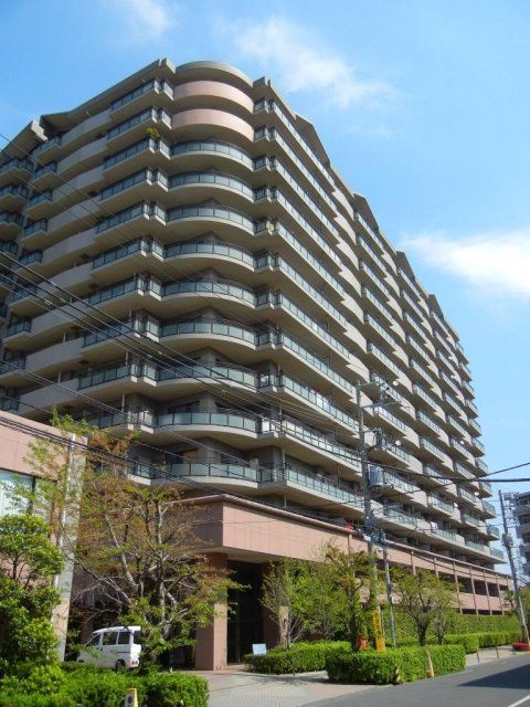 3LDK Apartment for Sale in Funabashi, Chiba Near Tsudanuma - Thumbnail 2