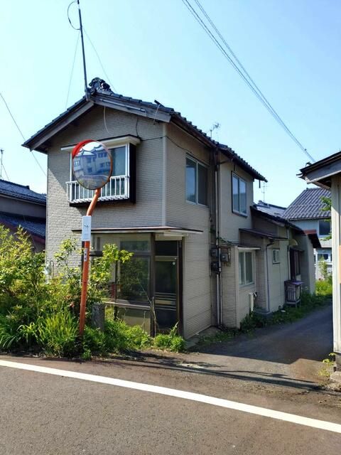 Used 4K Detached House in Sanjo City, Niigata - 76.69 sqm - Thumbnail 2