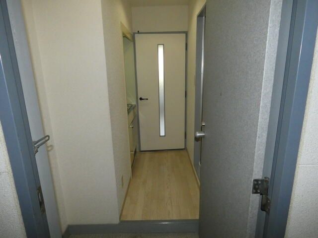 1K Apartment for Rent near Fujiidera Station, Osaka - Thumbnail 2