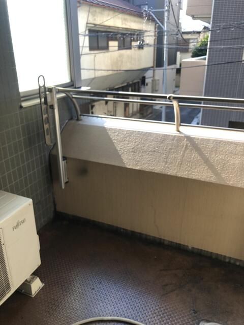 Spacious 2DK Apartment for Sale in Arakawa, Tokyo - Thumbnail 4