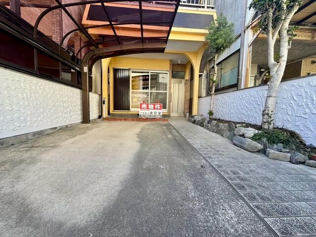 Renovated 4DK House for Sale in Nagoya's Mizuho Ward - Thumbnail 2