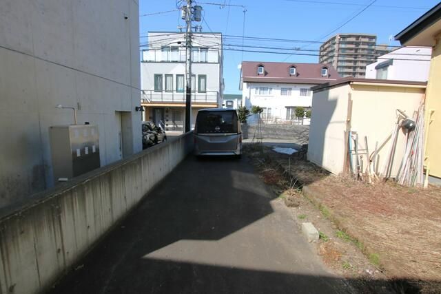 4LDK House for Sale in Sapporo's Sumikawa - 138 Million Yen - Thumbnail 2
