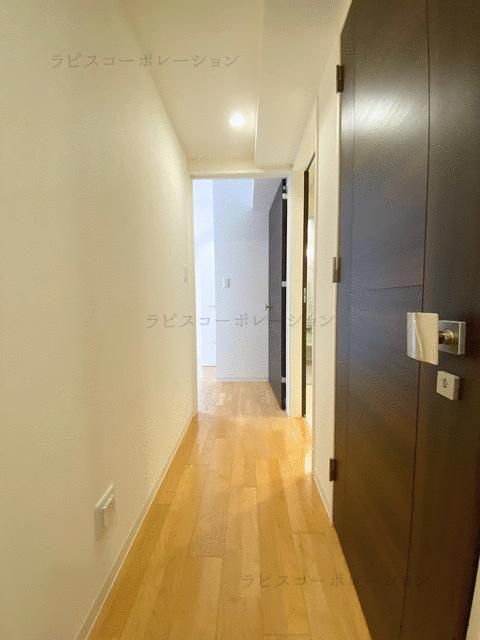 Modern 2LDK Apartment for Rent in Sapporo's Hirakishi - Thumbnail 3