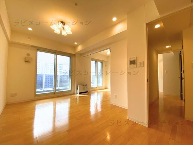 Modern 2LDK Apartment for Rent in Sapporo's Hirakishi - Thumbnail 2