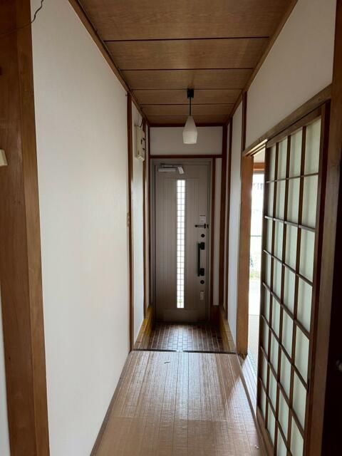3DK Terrace House for Rent in Hirakata, Osaka - Near Makino Station - Thumbnail 2