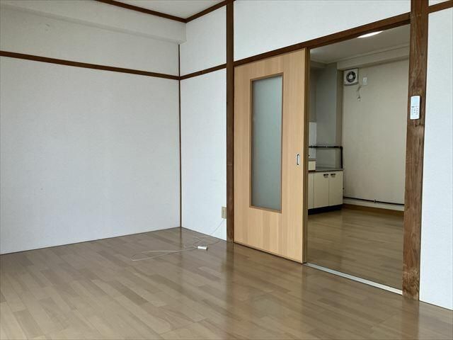 1DK Pet-Friendly Apartment Near Minami-Miyazaki Station, Miyazaki - Thumbnail 2