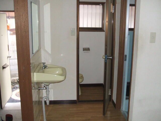 1DK Terrace House for Rent in Minoh, Osaka - 35,000 Yen - Thumbnail 3