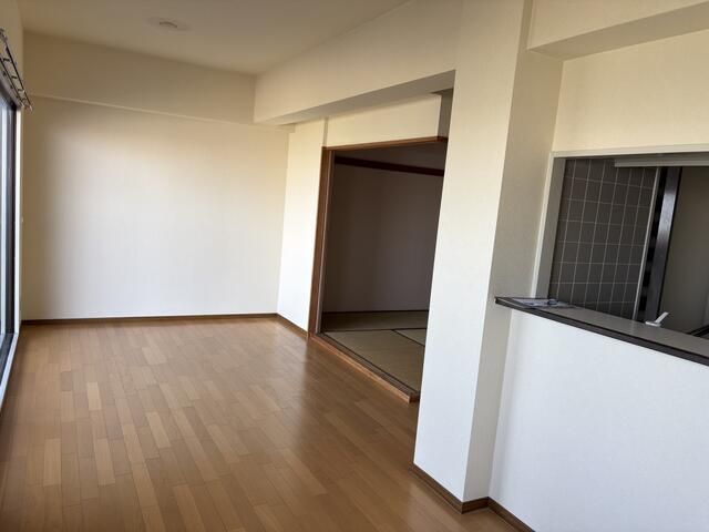 3LDK Apartment for Sale in Yamatokoriyama, Nara - Thumbnail 4