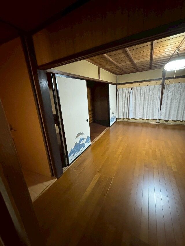 1923 Wooden House in Tsushima, Aichi - Near Tsushima Shrine - Thumbnail 3