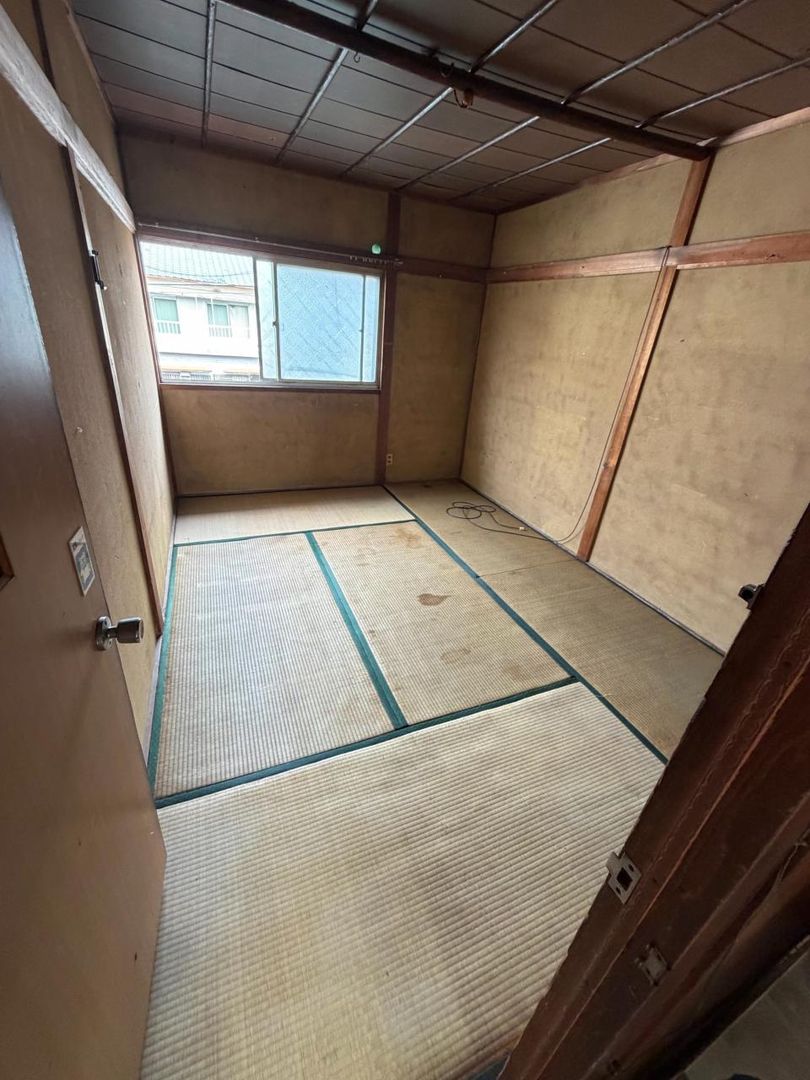 Used Terrace House for Sale in Takatsuki, Osaka - 3DK, 39.13 sqm - Thumbnail 3