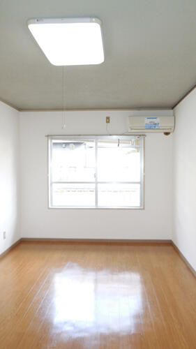 1K Apartment for Rent near Takaoka Station, Toyama - Thumbnail 3